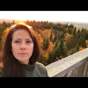 Meet your Posher, Josee